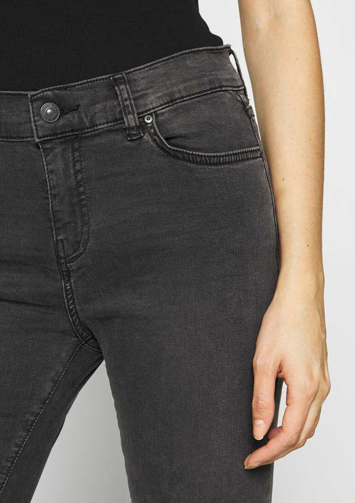 Aspen Y Feal Mid Rise Slim Straight Jean