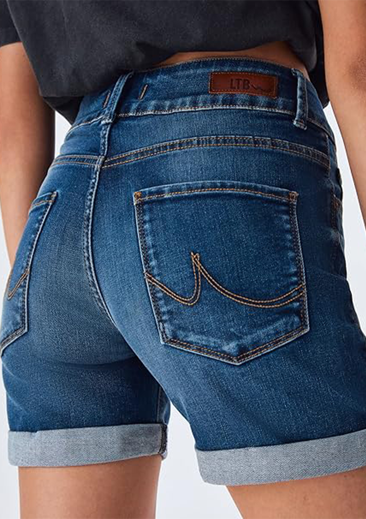 Becky X Melia Comfort Short
