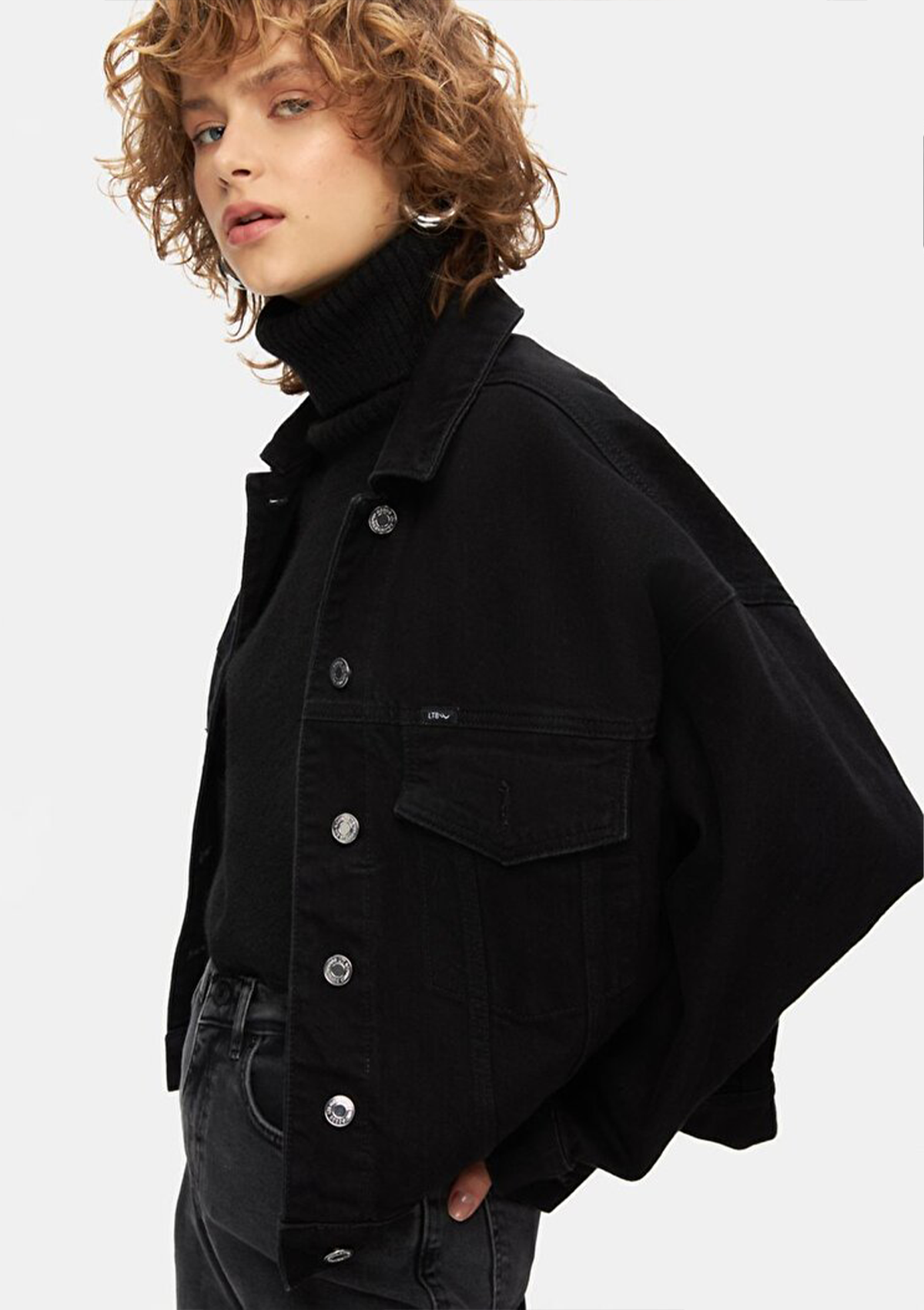 Celia Safe Black Oversized Jacket
