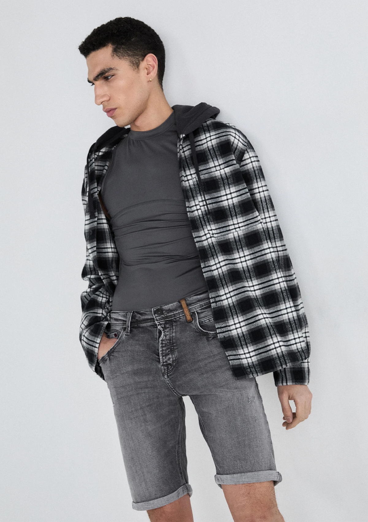 Corvin Abello Mid Rise Slim Bermuda