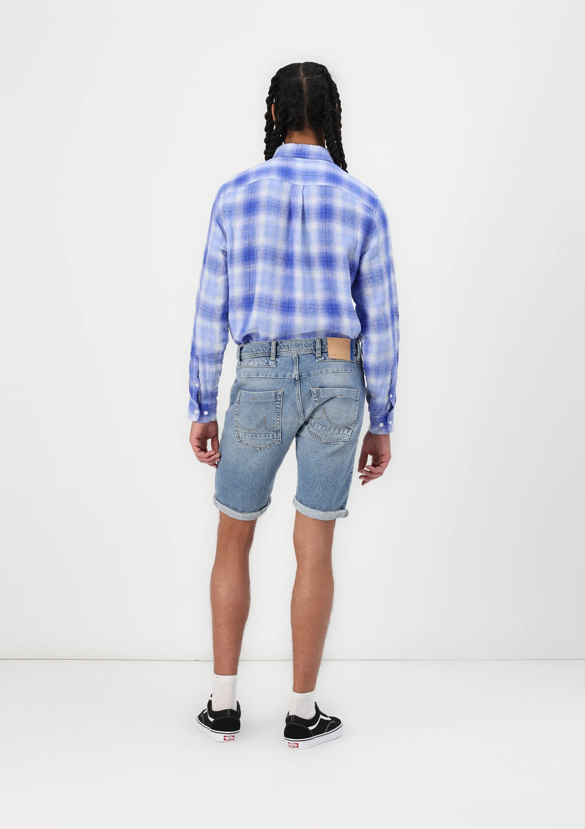 Darwin Rondell Mid Rise Slim Bermuda