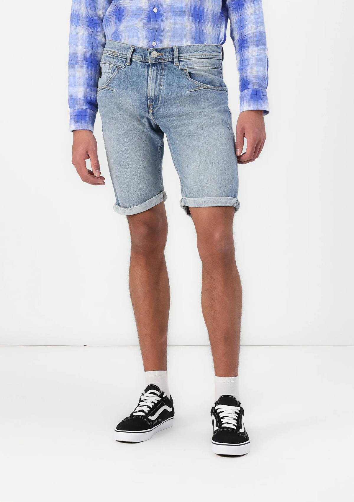 Darwin Rondell Mid Rise Slim Bermuda