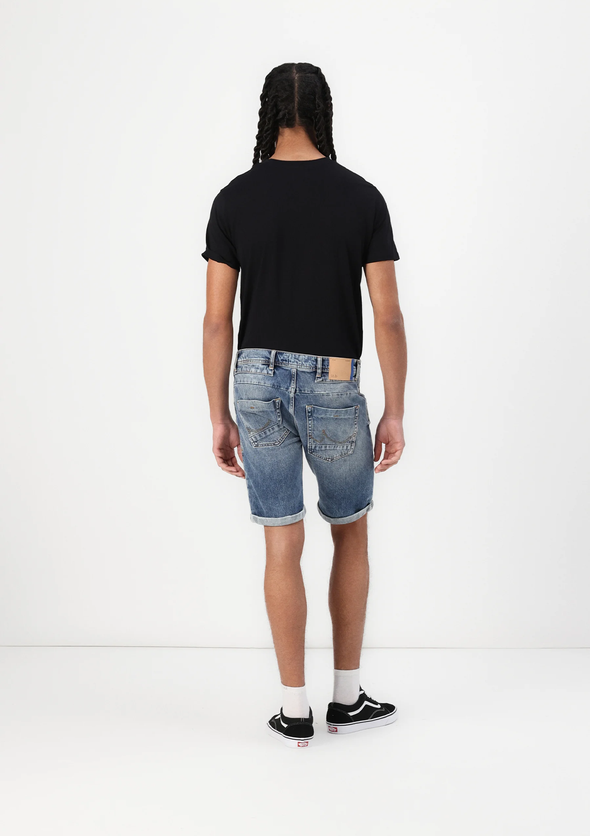 Darwin Tavor Mid Rise Slim Bermuda
