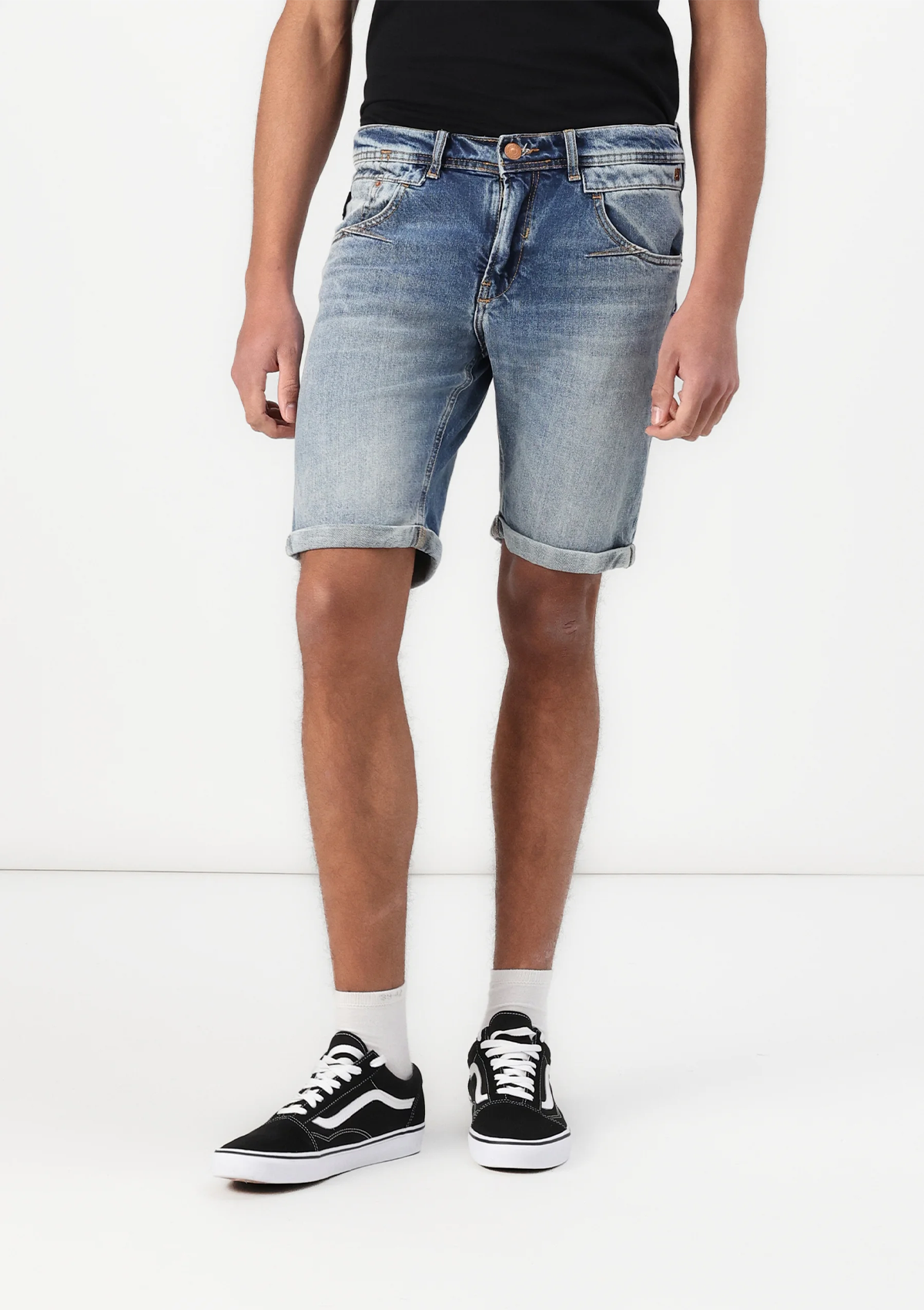 Darwin Tavor Mid Rise Slim Bermuda