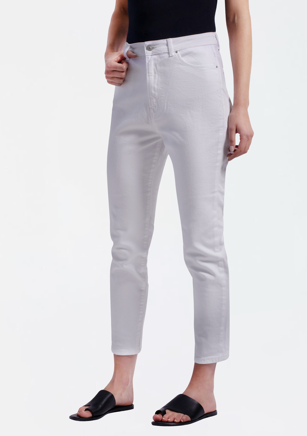 Dores White High Rise Mum Jean