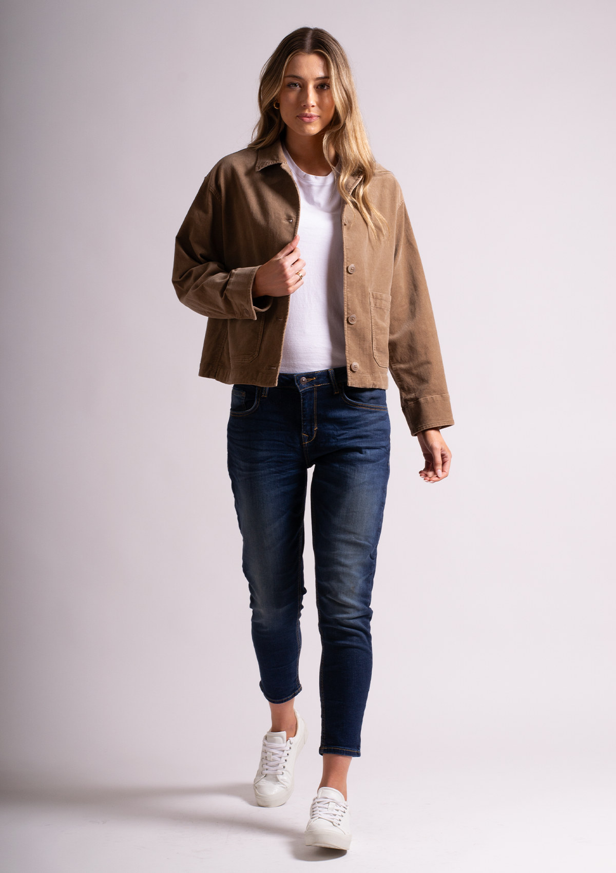 Eliana Onia Slim Boyfriend Jean