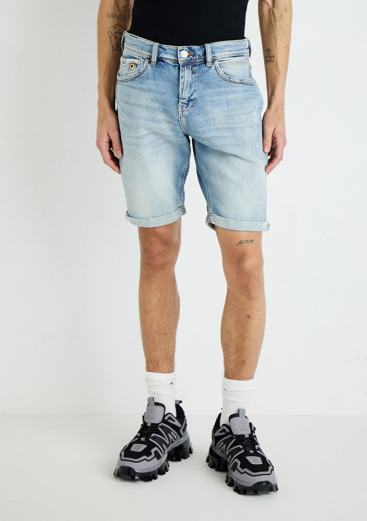 Lance Vion Mid Rise Slim Bermuda