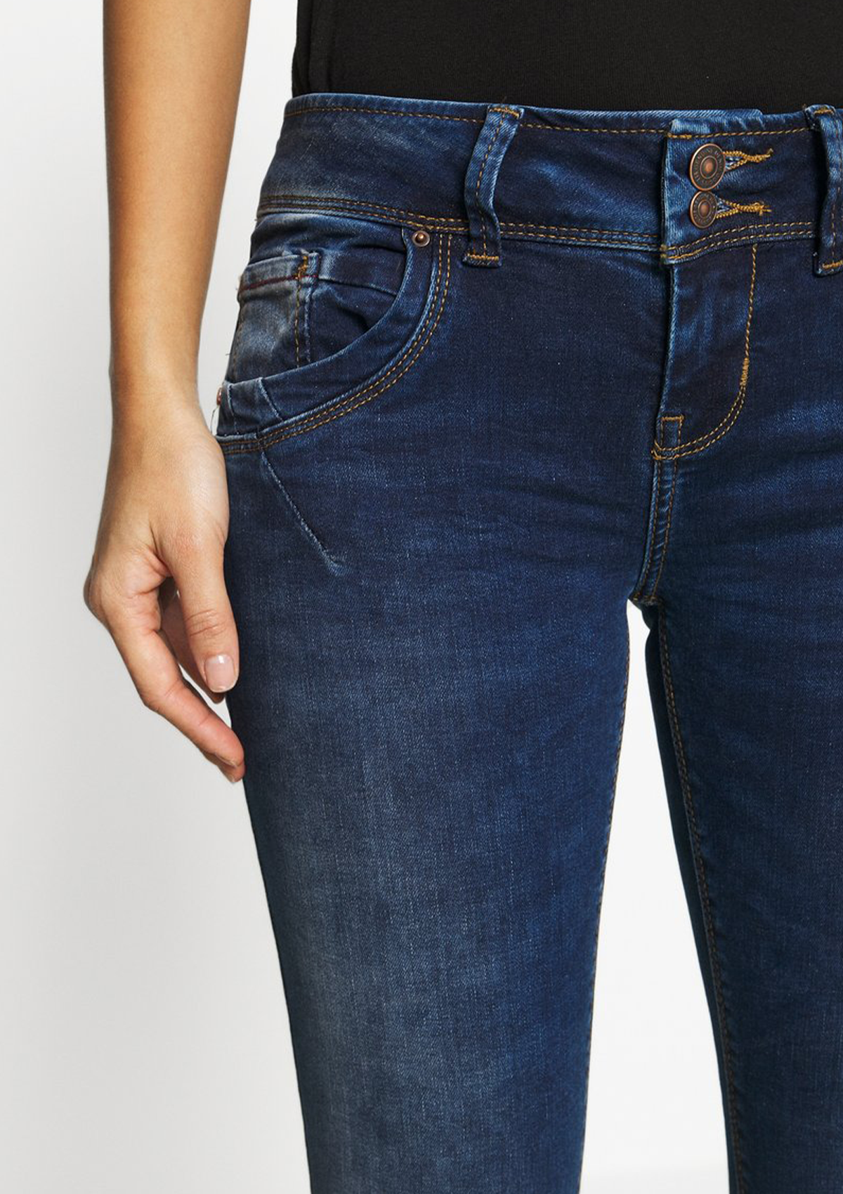 Senta Ikeda Low Rise Slim Jean