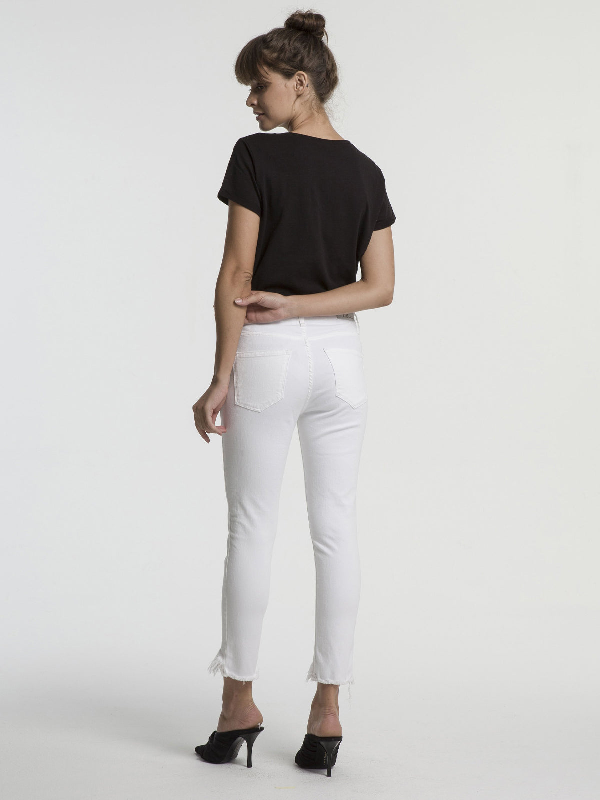 Tanya Frayed White Skinny Jean