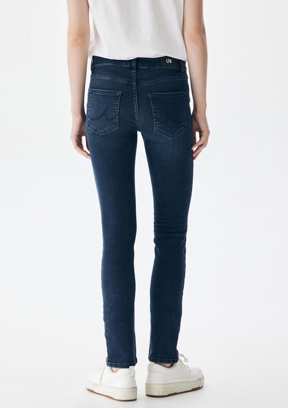 Aspen Y Solane X Mid Rise Slim Straight