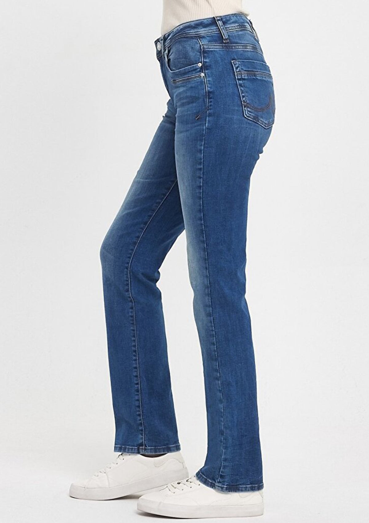 Vilma Angellis Mid Rise Straight Jean