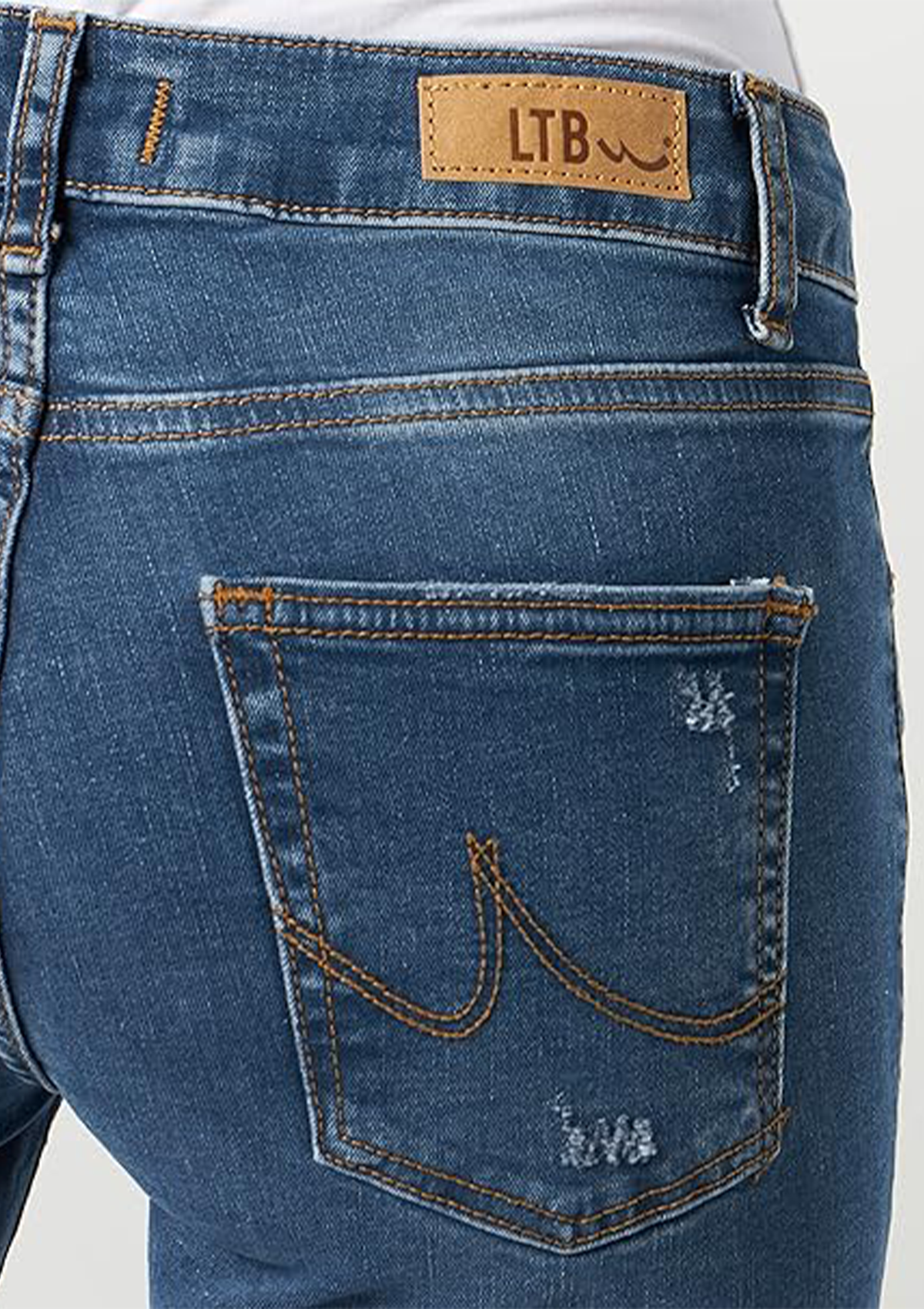 Aspen Y Adalie Safe Mid Rise Slim Straight Jean