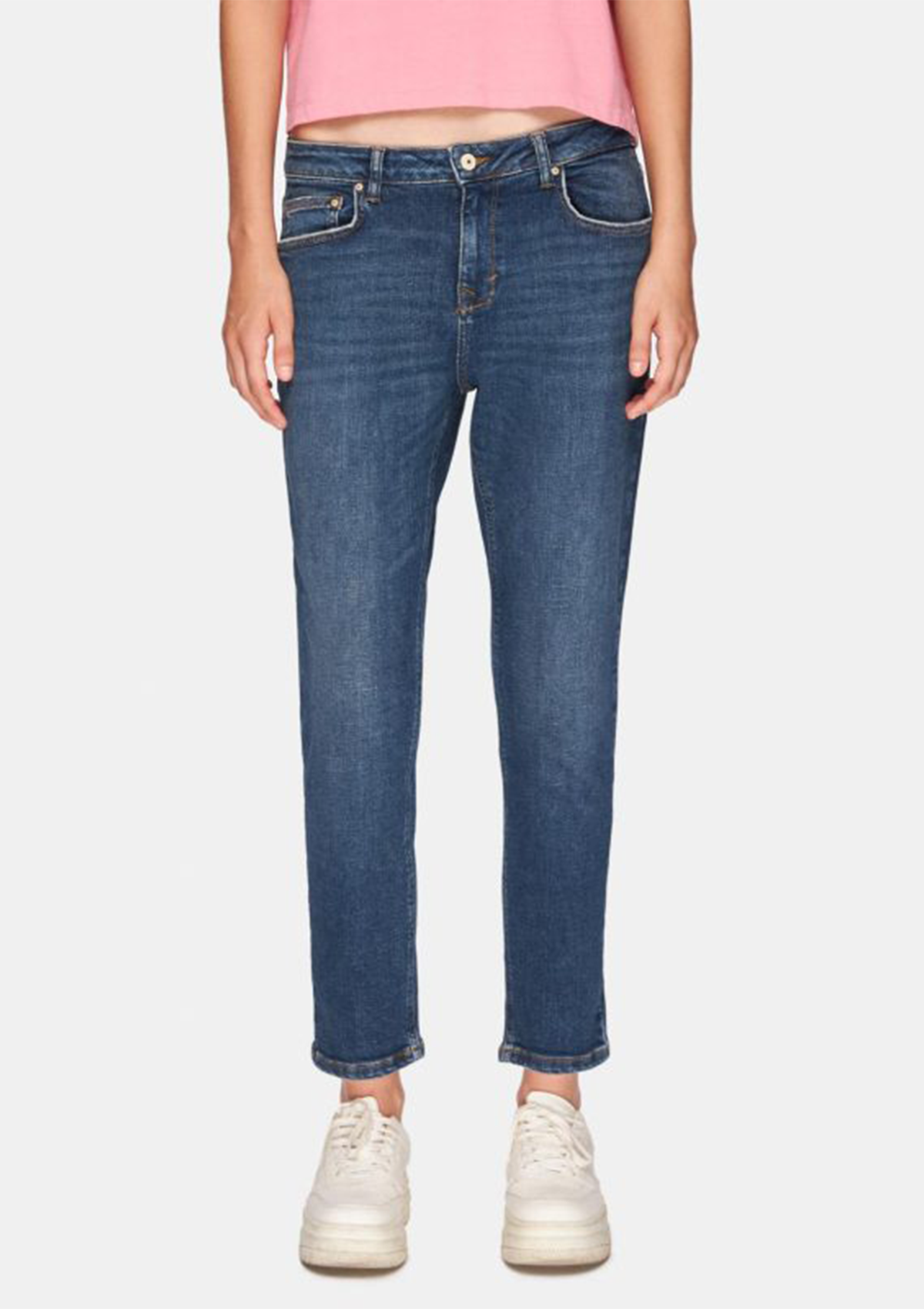Eliana Lore Low Rise Slim Boyfriend