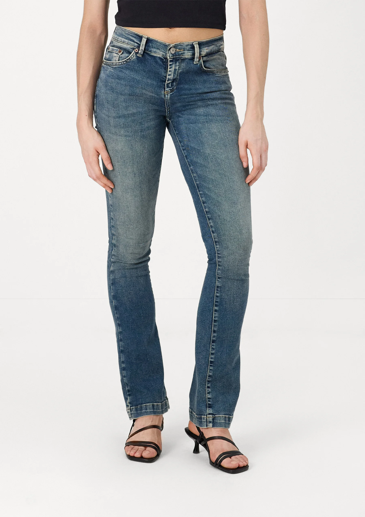 Fallon Darla Mid Rise Flare Jean