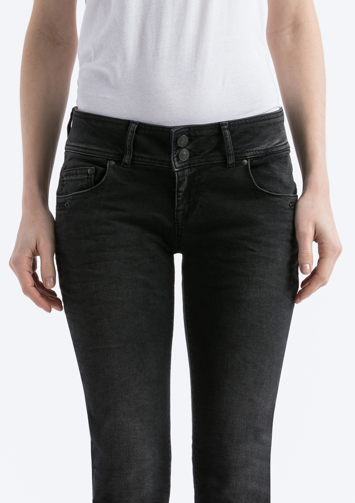 Georget Nella Low Rise Ankle Crop Jean