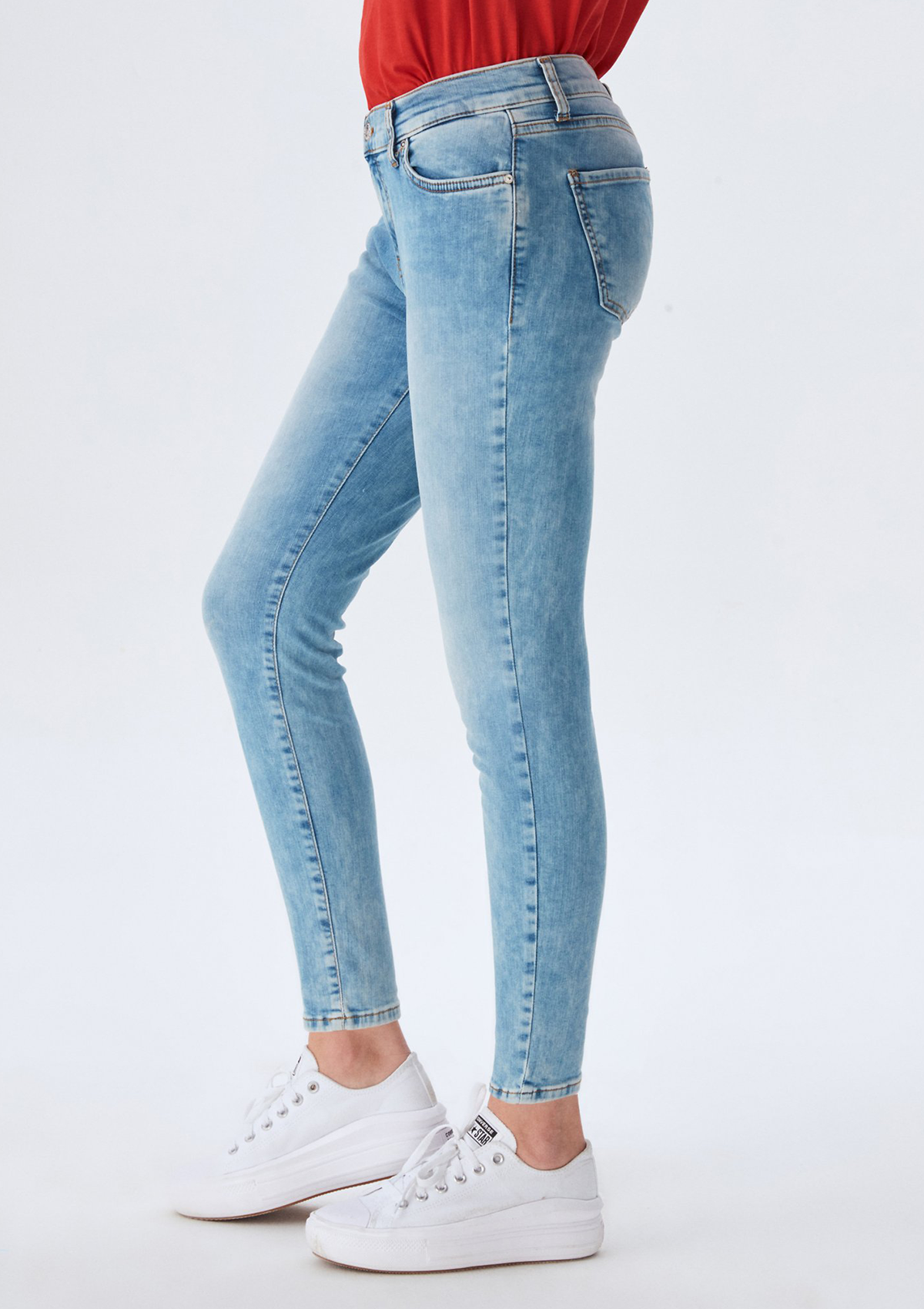Lonia Ennio Mid Rise Skinny Jean