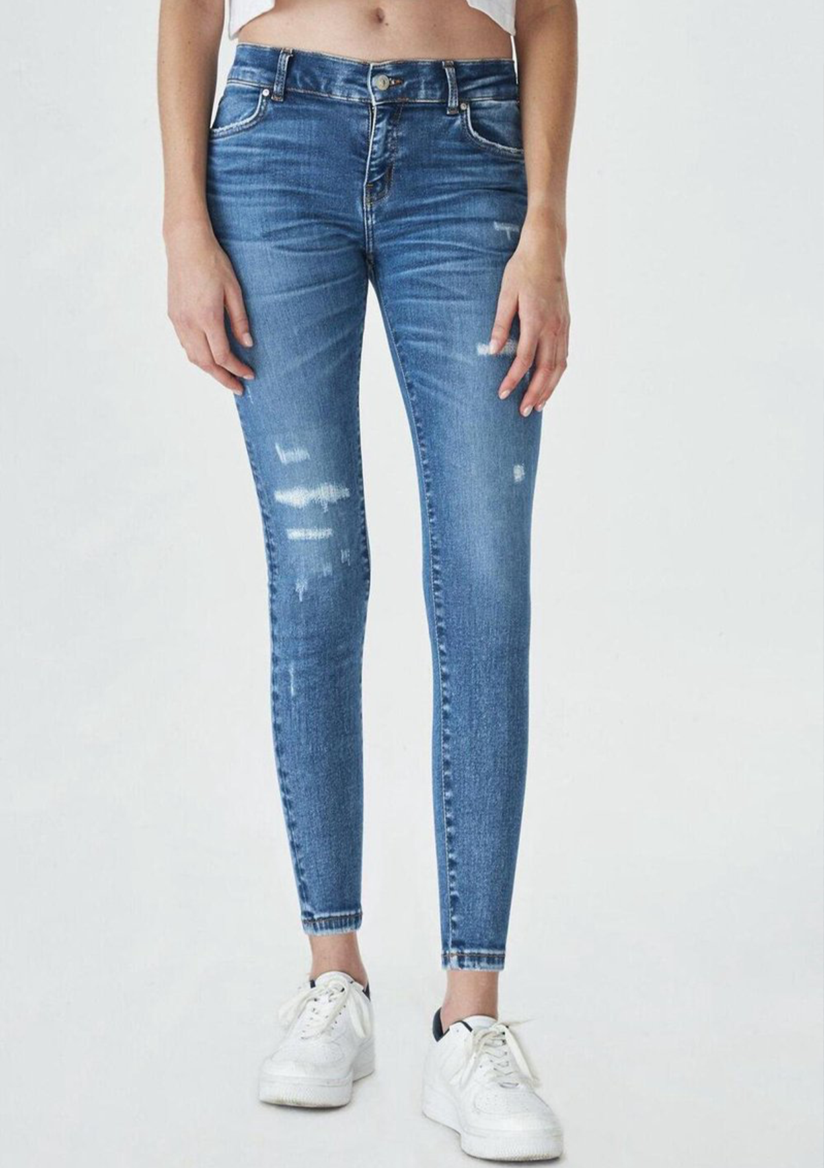 Lonia Tiria Mid Rise Skinny Jean