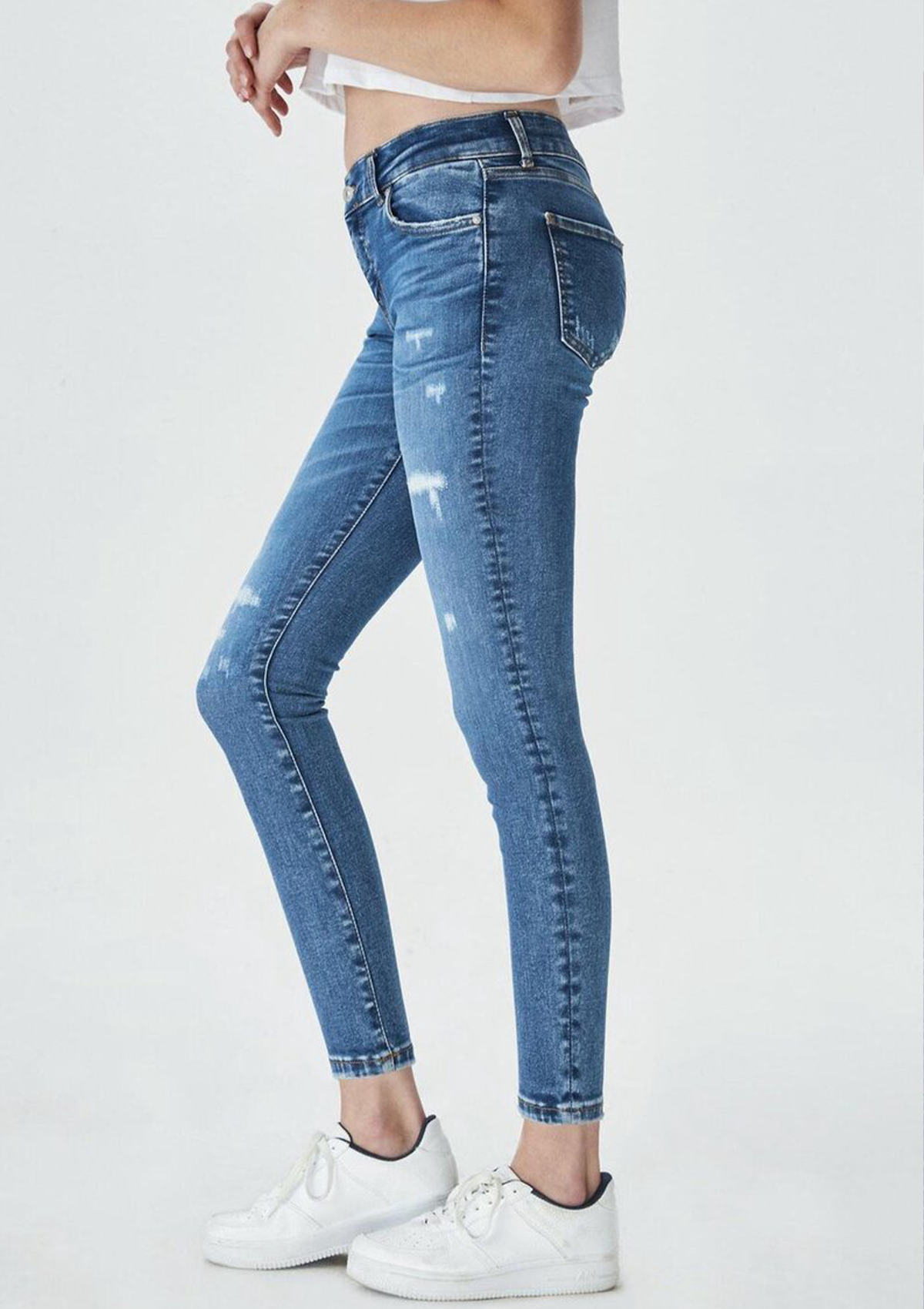 Lonia Tiria Mid Rise Skinny Jean