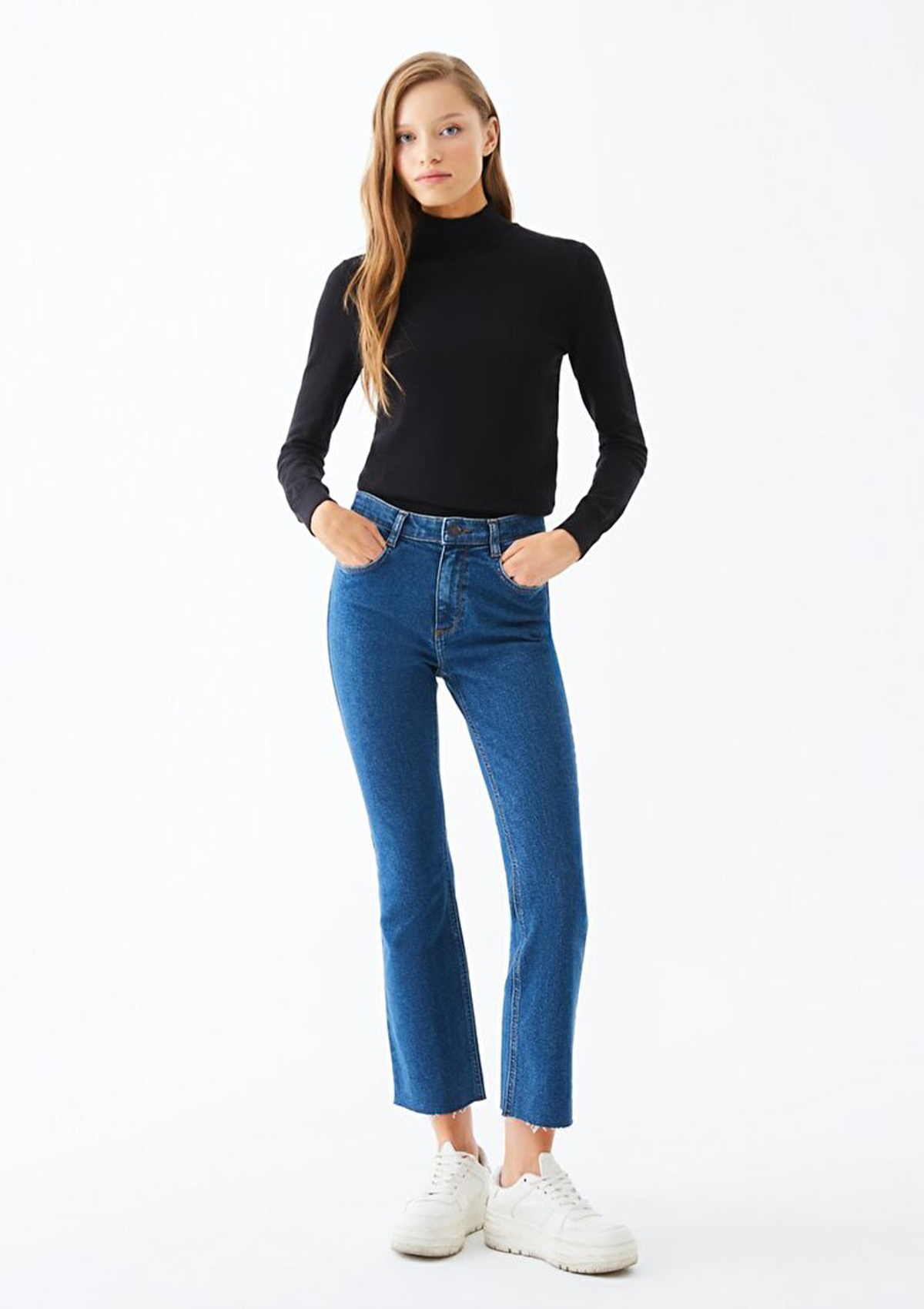 Lynda X Jadores High Rise Cropped Flare Jean