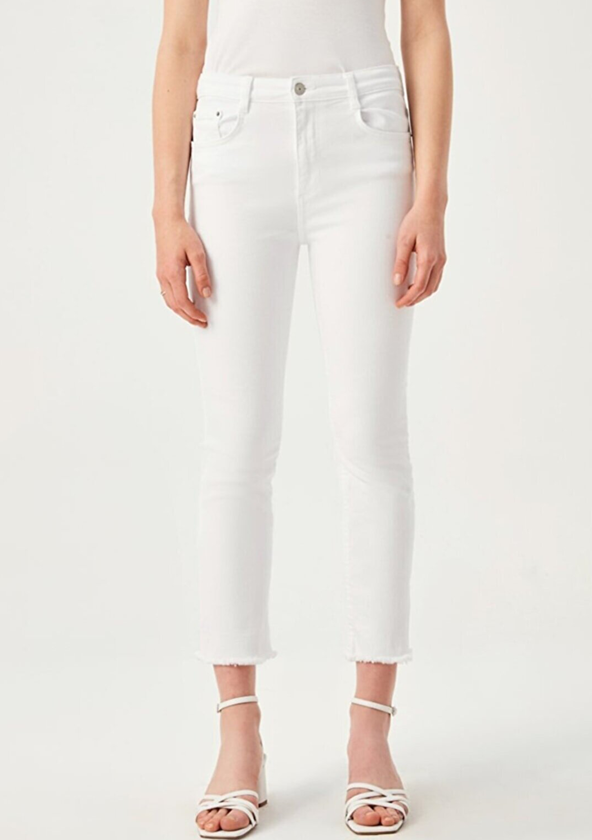 Lynda White Cropped Flare Jean