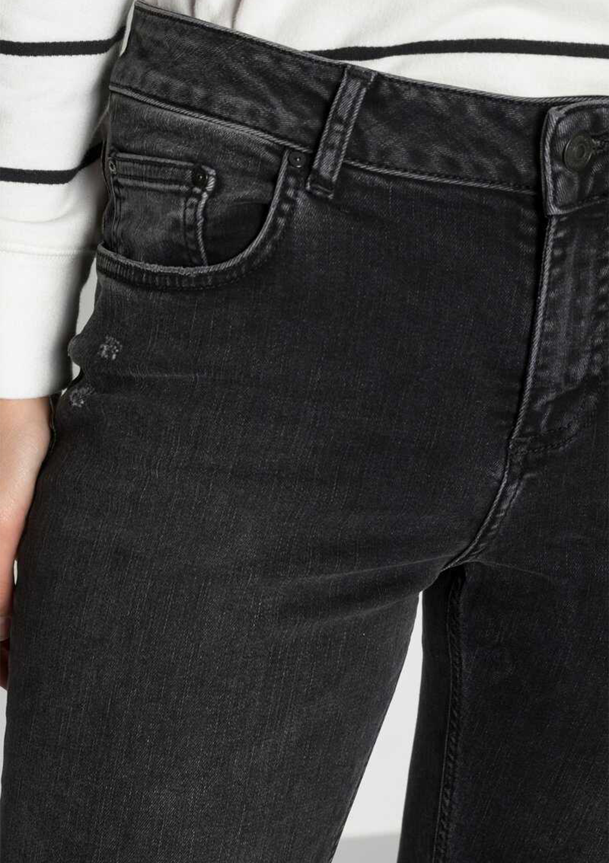 Mika Senia Boyfriend Jean