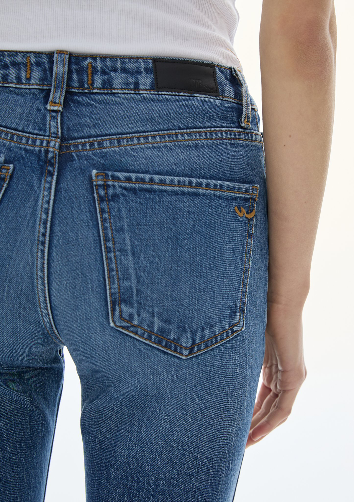 Ronna X Lavona High Rise Slim Jean