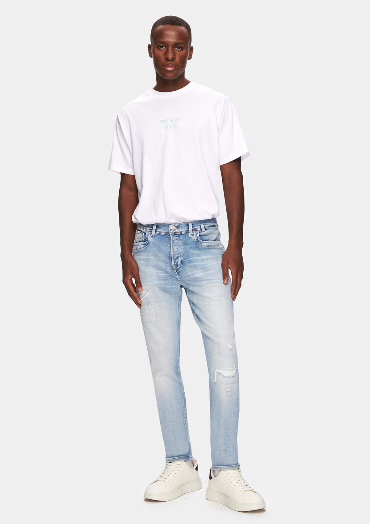 Servando Lucano Mid Rise Tapered Jean