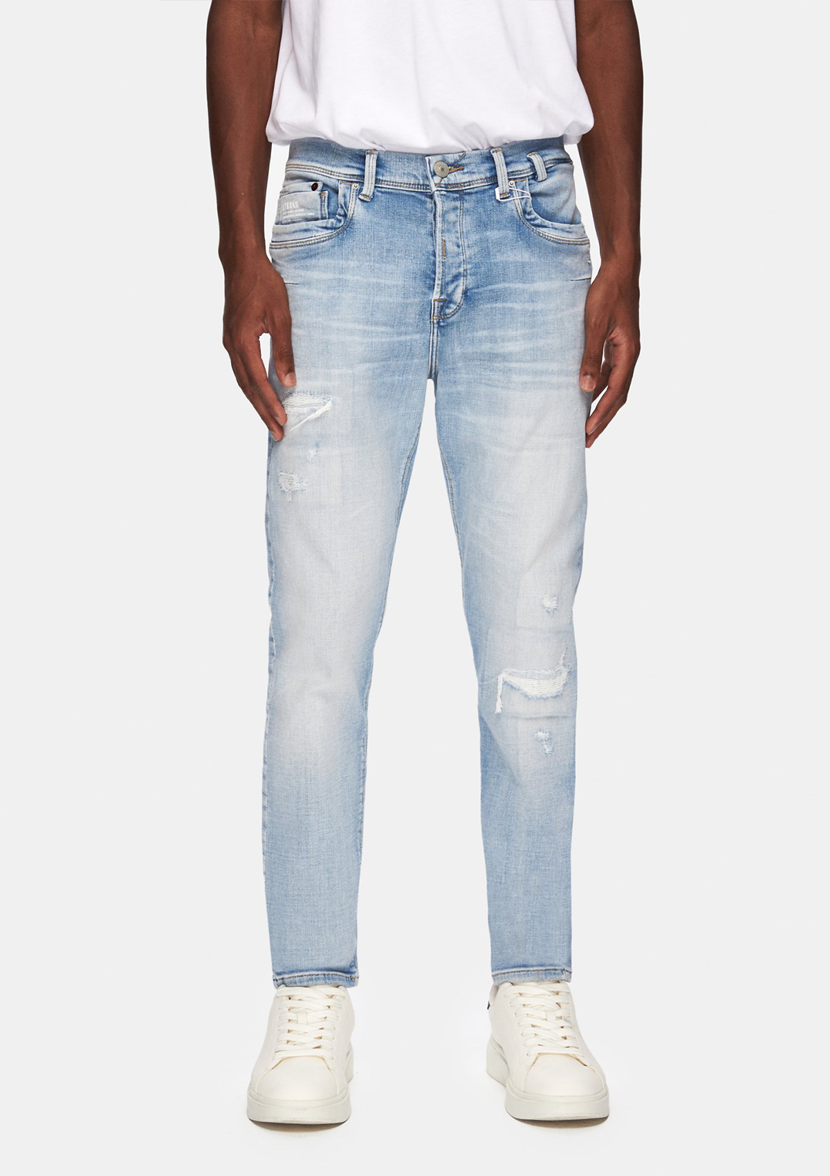 Servando Lucano Mid Rise Tapered Jean