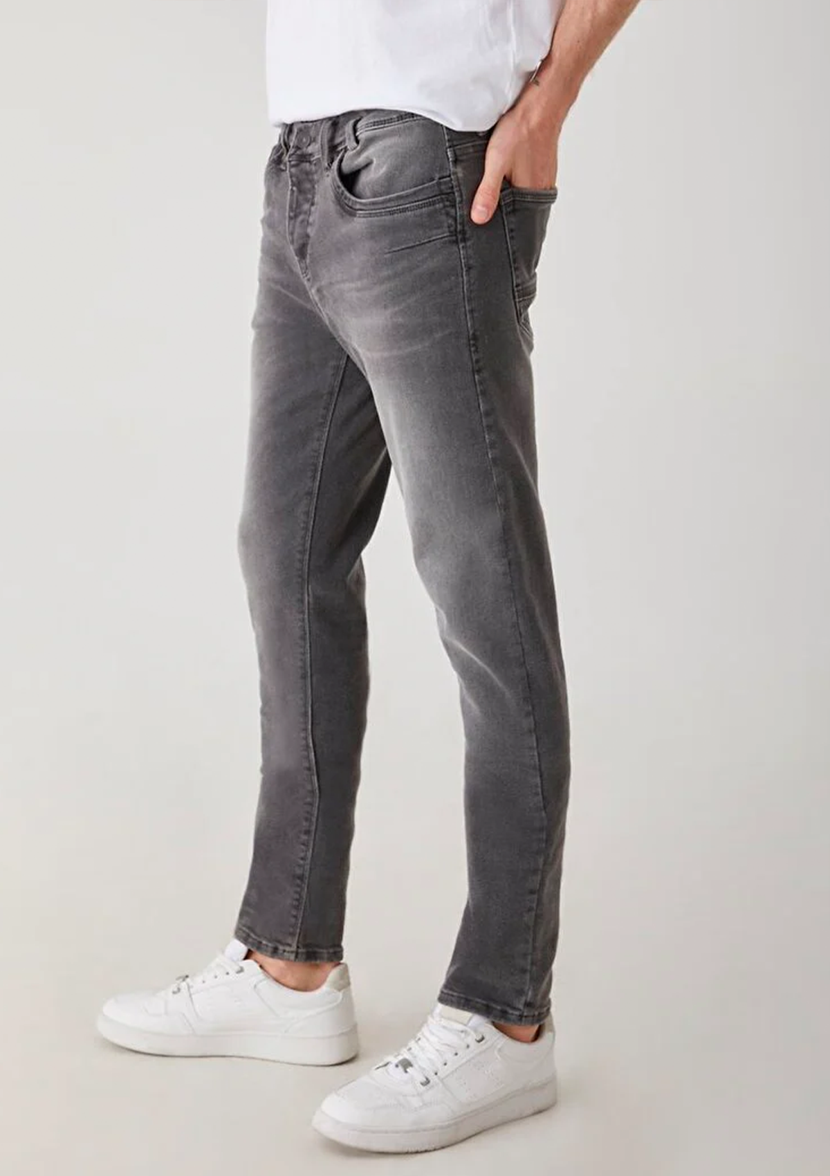 Servando X D Dalton Tapered Jean