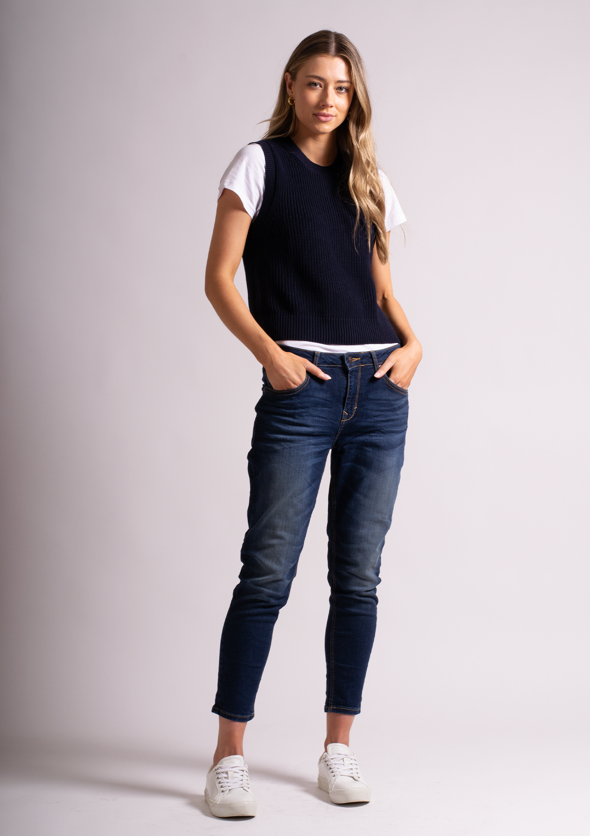 Eliana Onia Slim Boyfriend Jean