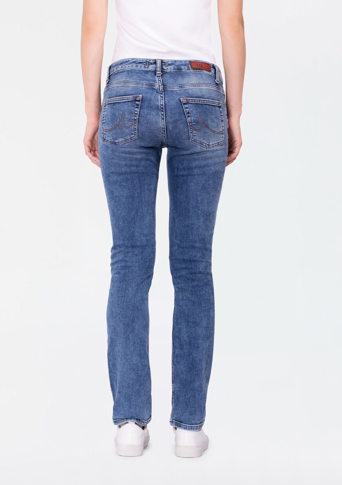 Aspen Y Sior Undamaged Mid Rise Slim Straight