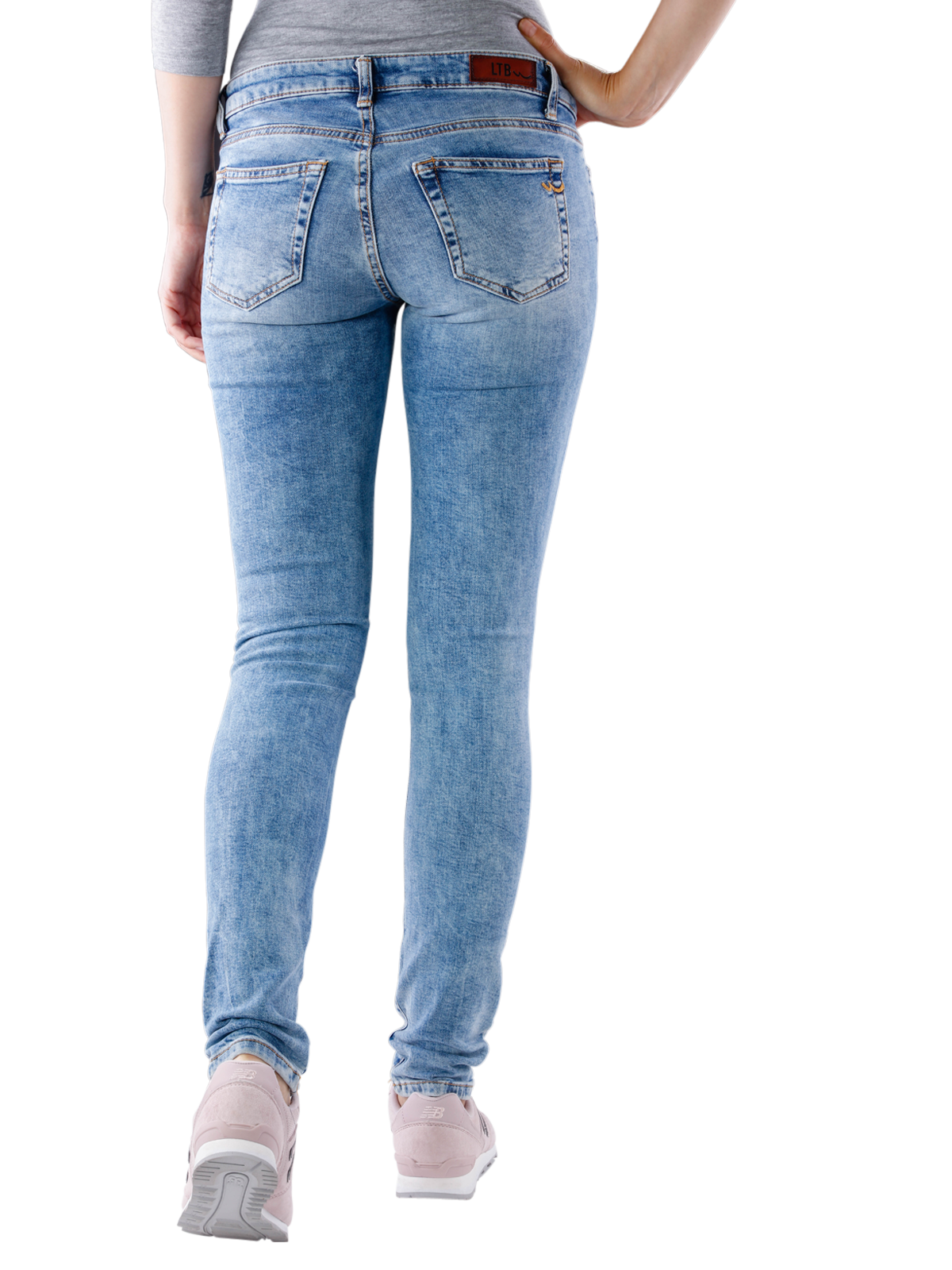 Clara Myra Low Rise Slim Jean