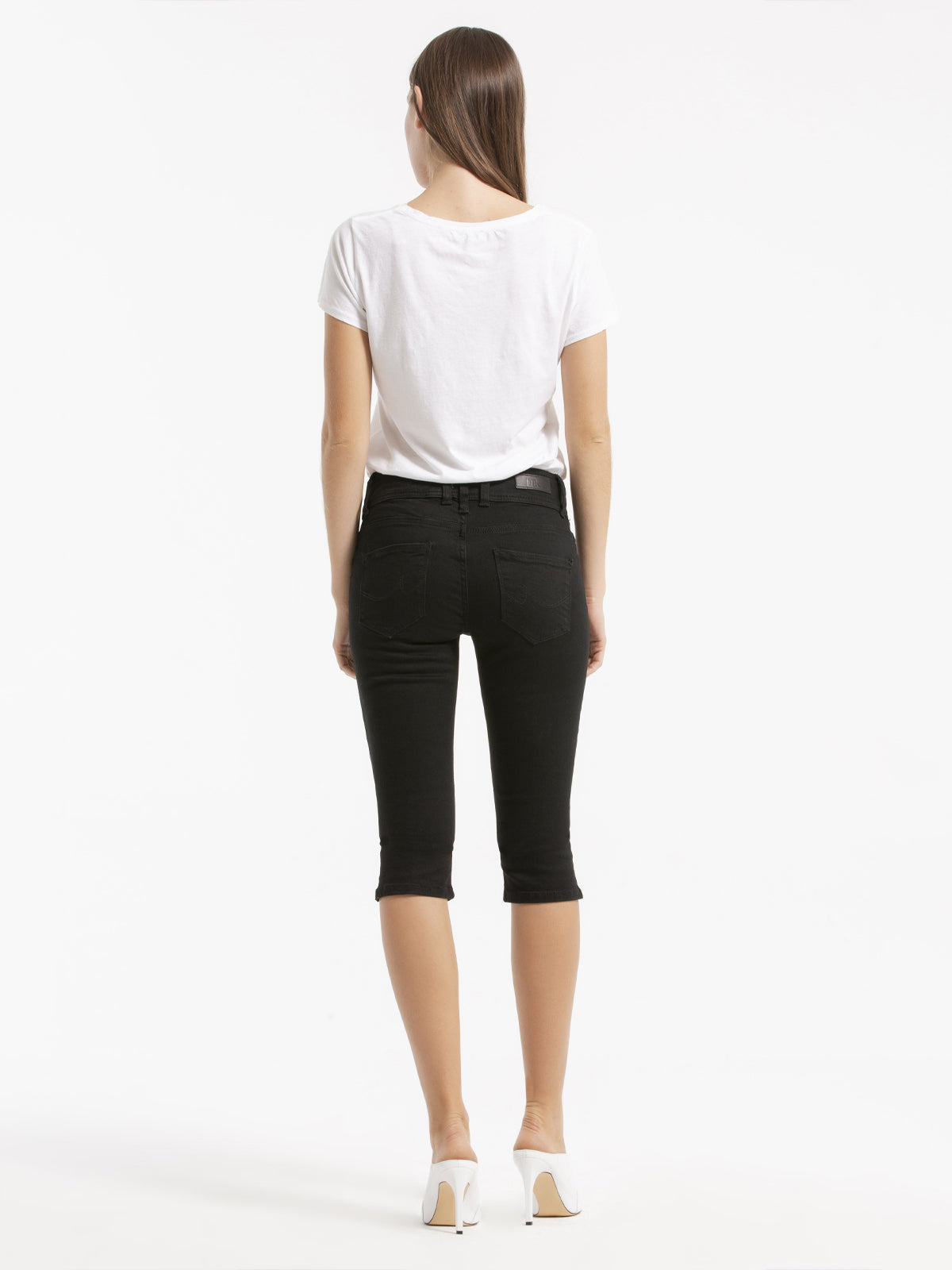 Georget Cycle Black Mid Rise Capri